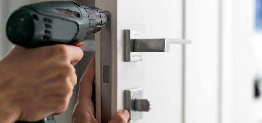 Locksmith For Lock Replacement Near Me in Batavia